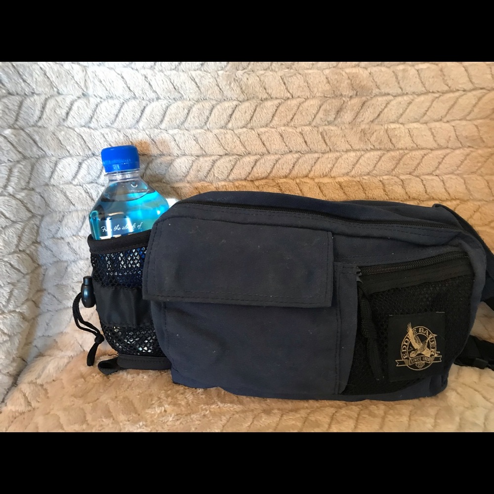 Ships 7/15. Eddie Bauer Fanny Pack, belt/belly bag